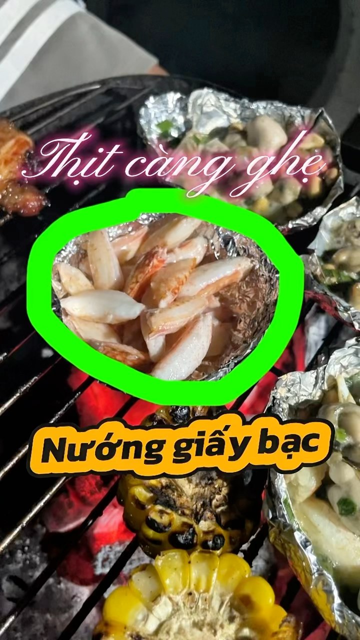 Thịt càng ghẹ nướng giấy bạc mỡ hành